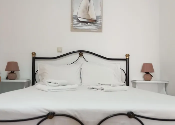 Queen Bay * ヴァシリキ