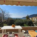 Queen Bay Vasiliki